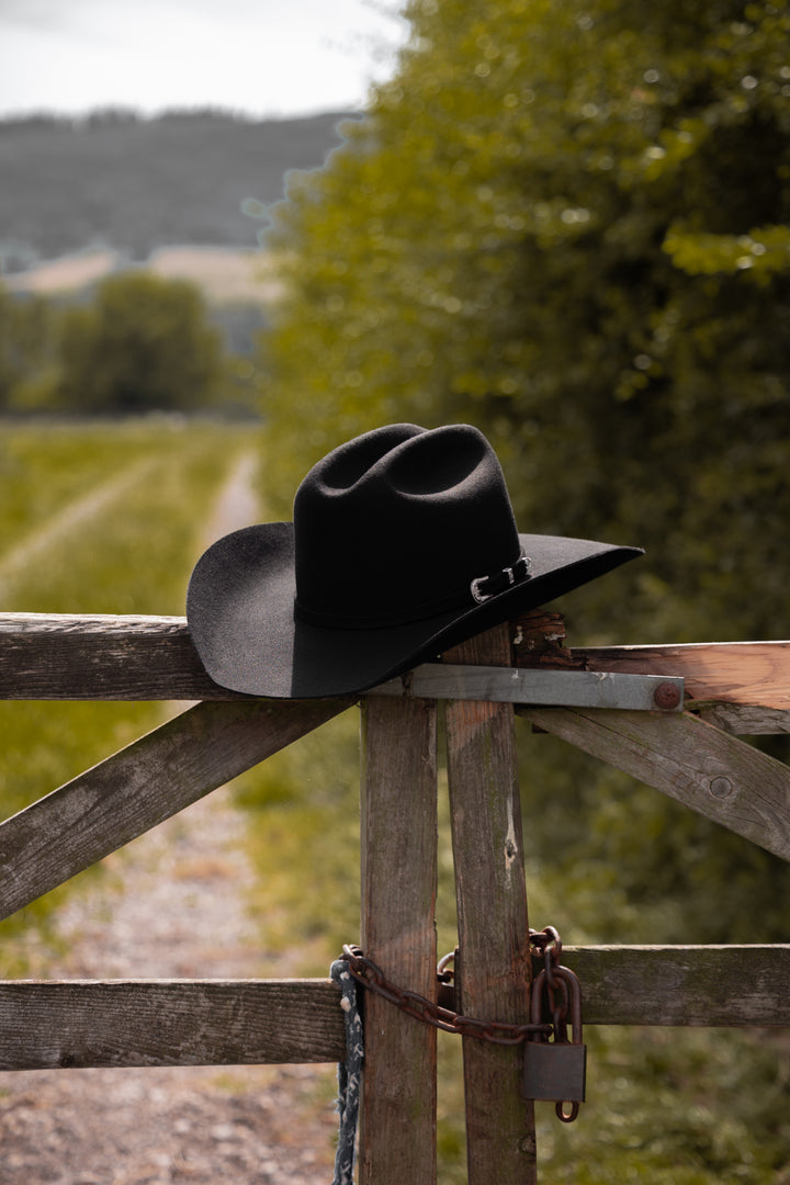 The Lone Star - Cowboy Hat - Black