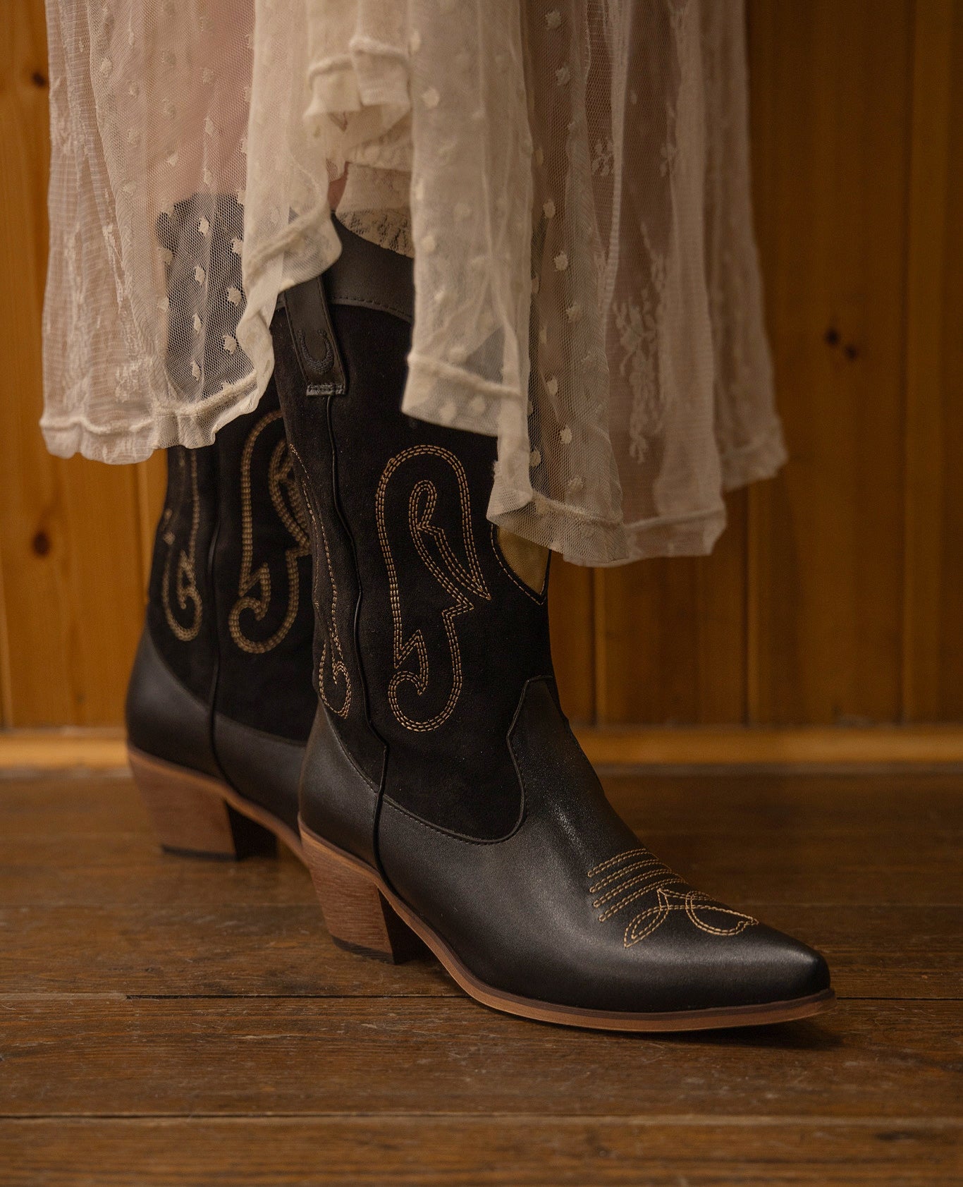 Nashville Nights Boot – The Lucky Cowgirl Club